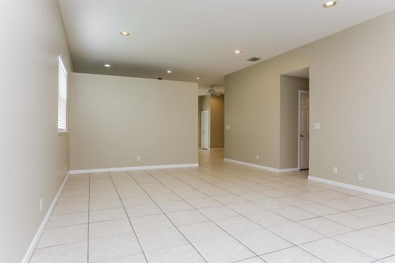 4417 Northwest 41st Place - Photo 3 of 7