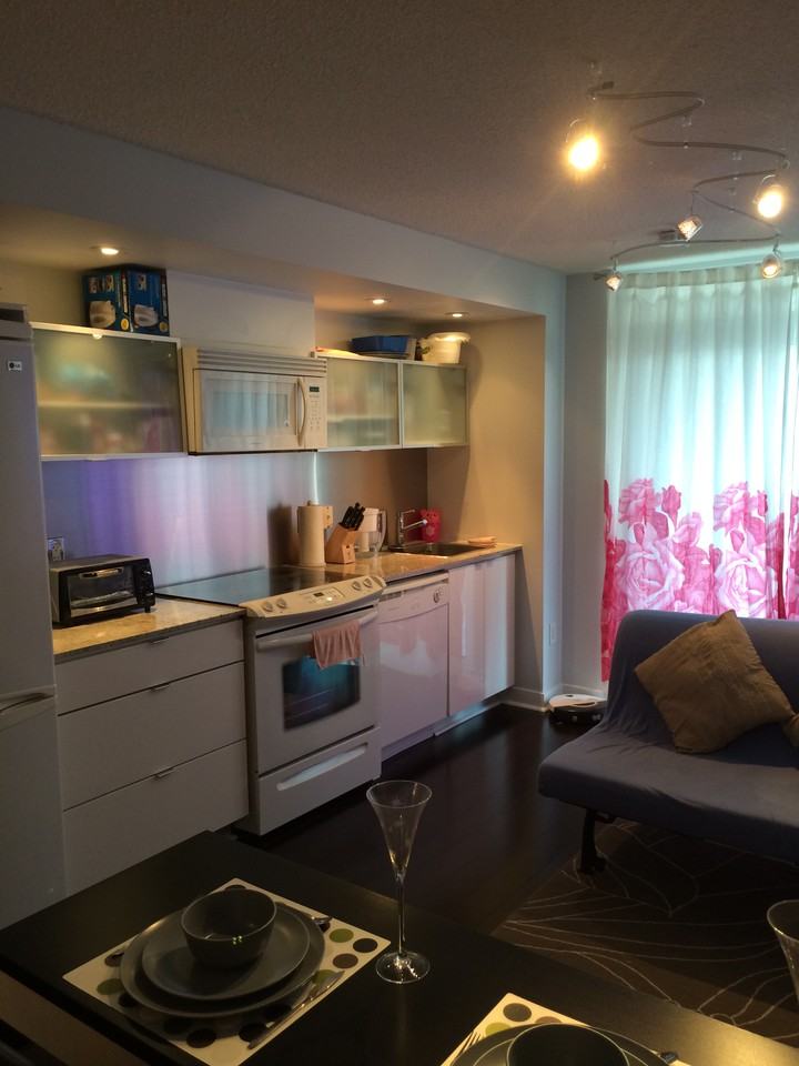 4K Spadina Avenue - Photo 2 of 15