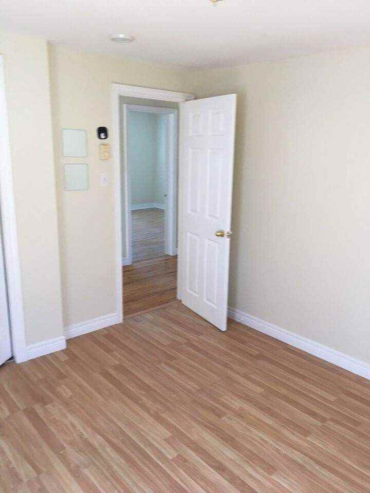 189 Merrymeeting Road - Photo 3 of 6