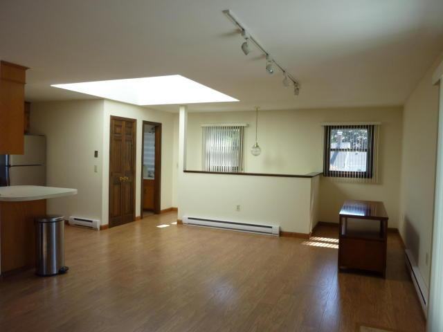 18 Gibbs Road - Photo 3 of 7