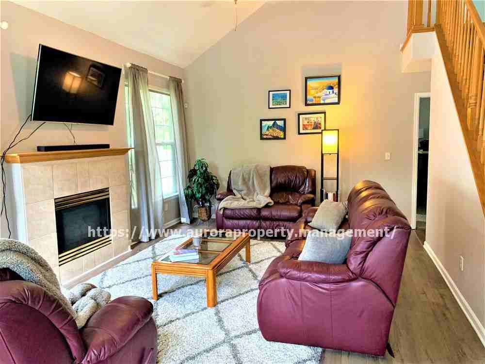 2200 S Tucson Way - Photo 2 of 16