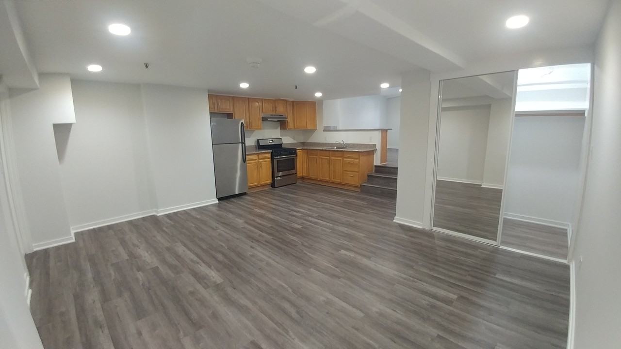 1060 Bush Street #B5