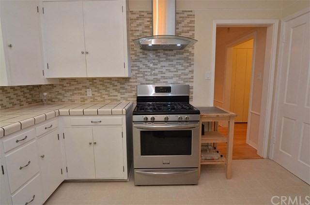 3551 Yorkshire Road - Photo 2 of 22
