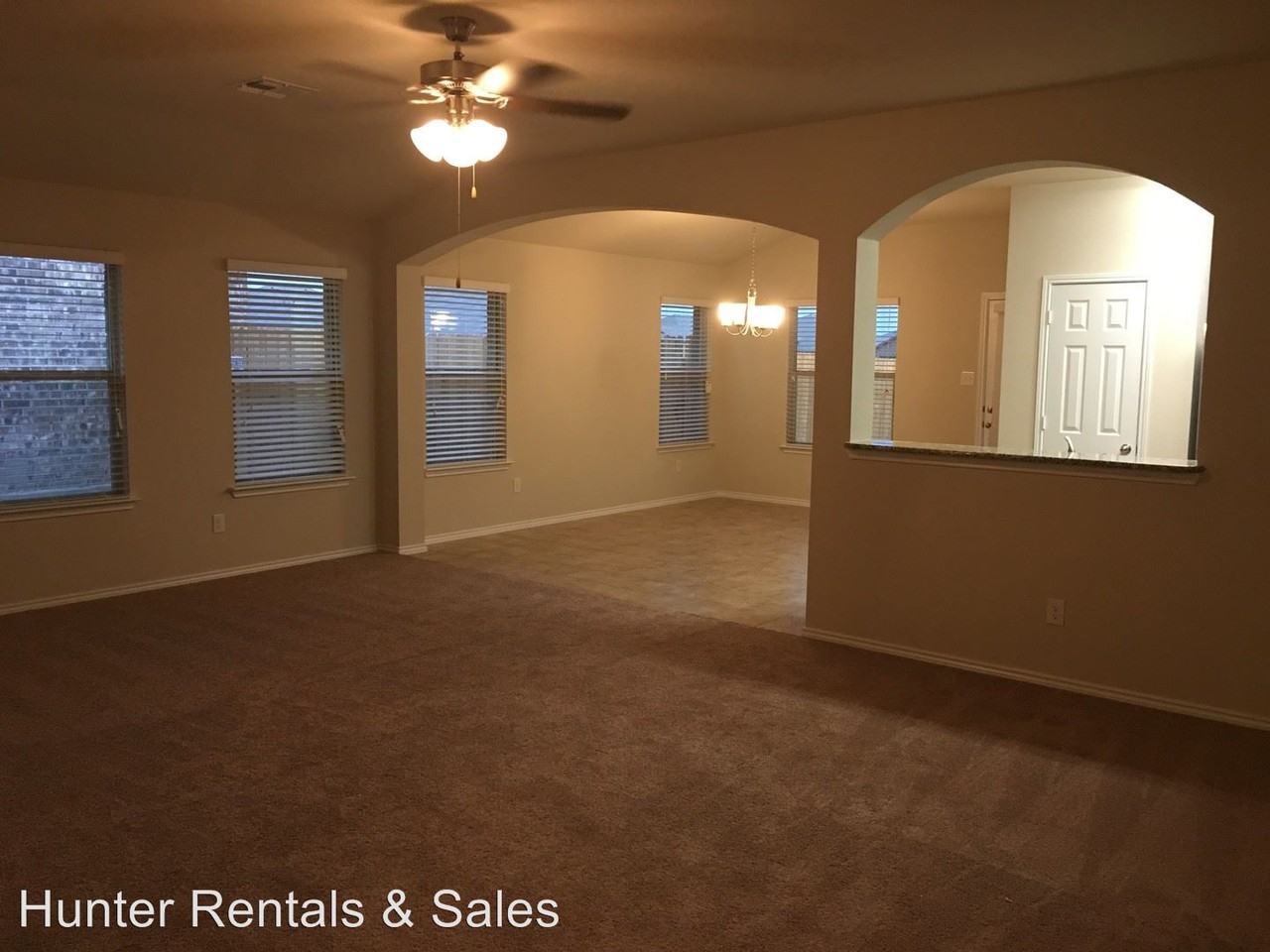 5304 Waterbank Ln - Photo 3 of 12
