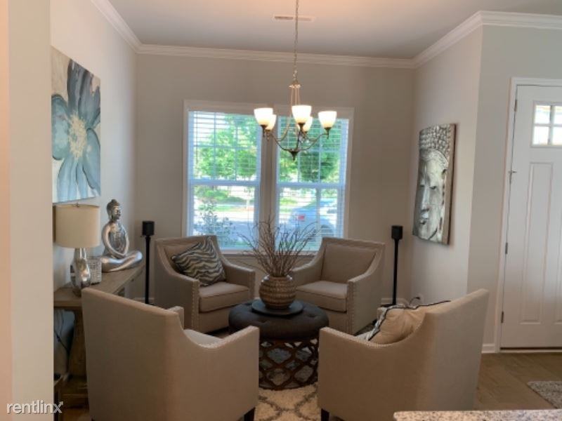 7524 Waverly Walk Ave - Photo 2 of 14