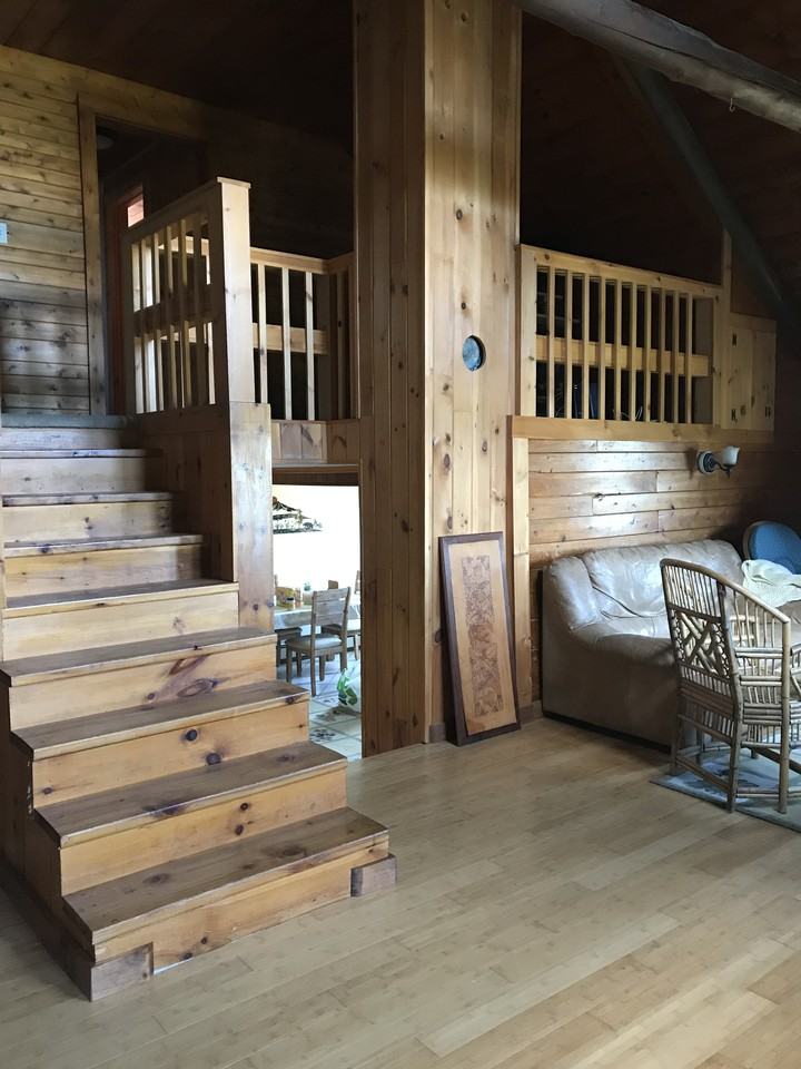 379 Hilltop Rd - Photo 2 of 14