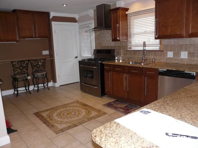 7806 Linder - Photo 2 of 10