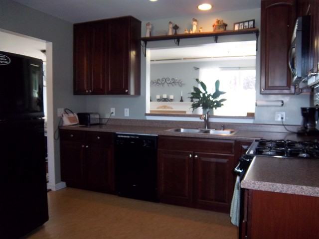 940 Pond Brook - Photo 2 of 29