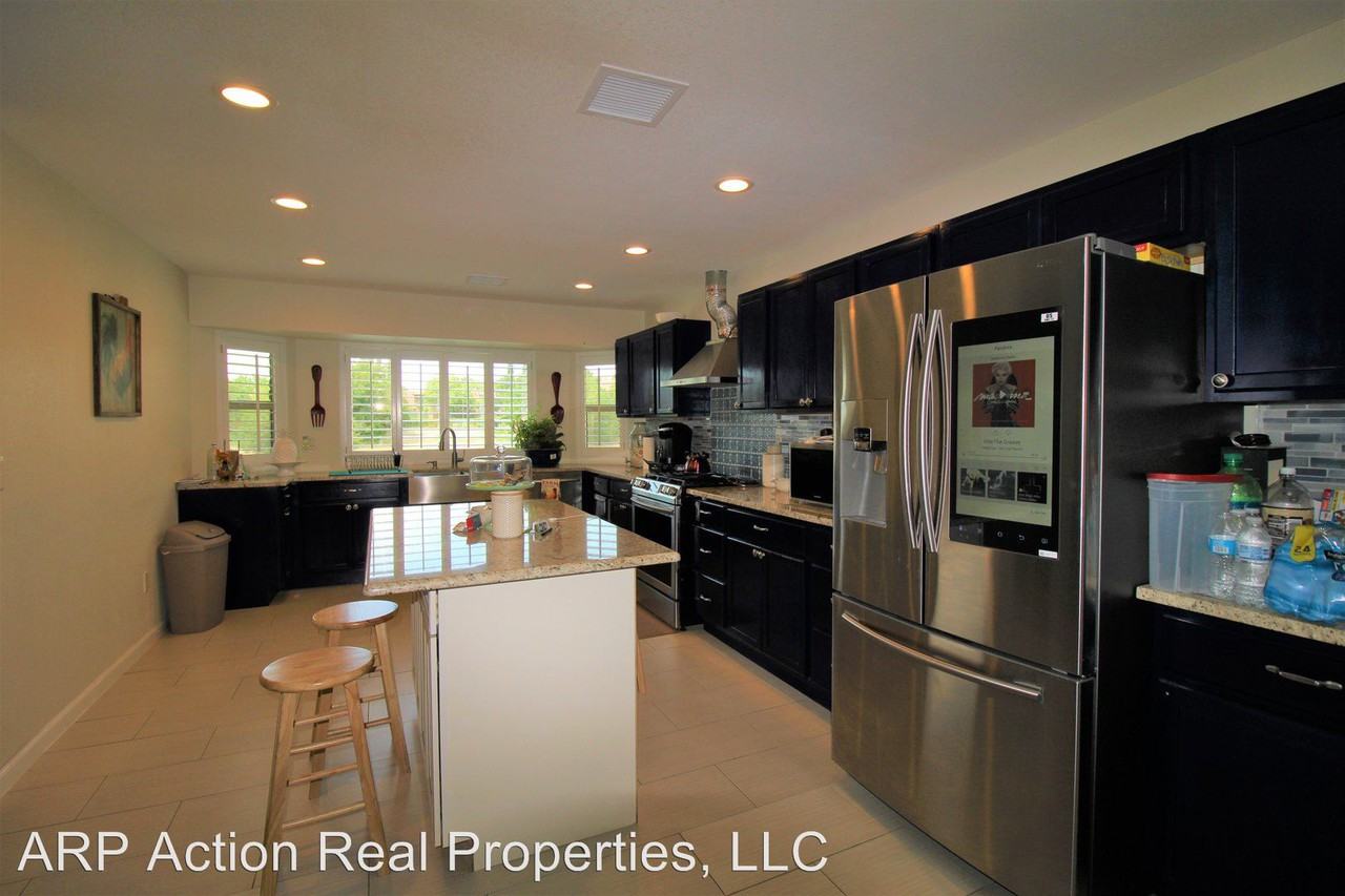 10925 Gary Player Dr - Photo 3 of 14
