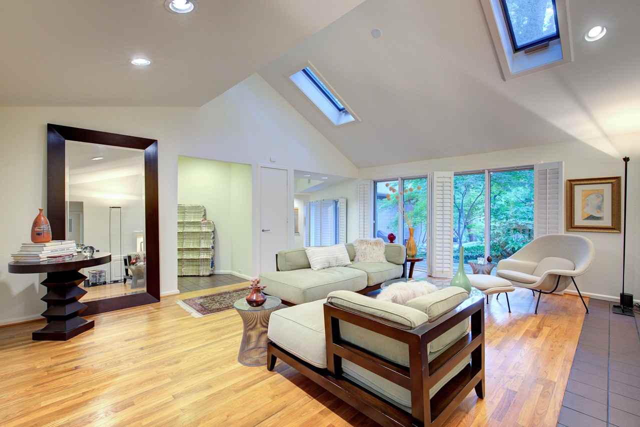 8371 San Leandro Dr - Photo 2 of 36