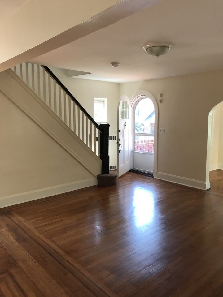 2702 Kildaire Drive - Photo 2 of 10