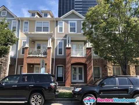 217 16th St North West Unit #2 - Photo 2 of 10