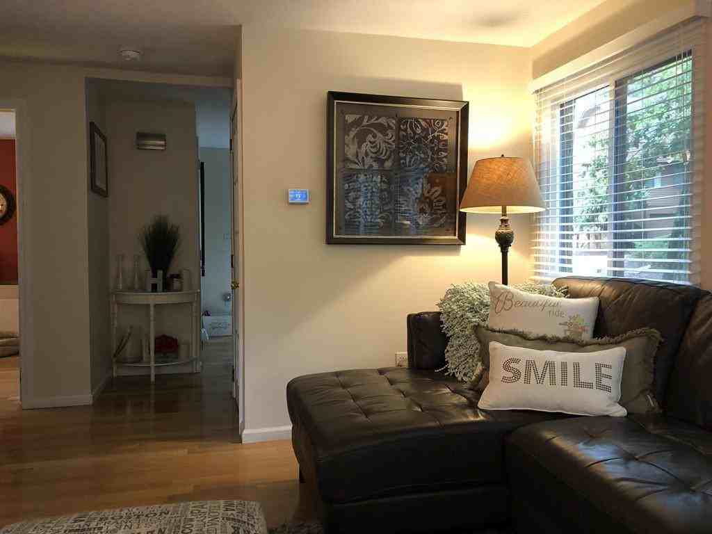 291 Meeting House Path - Photo 3 of 7