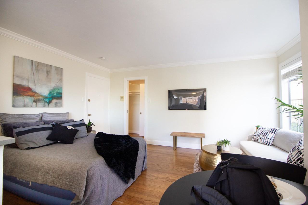 2250 Buchanan Street #8 - Photo 3 of 13