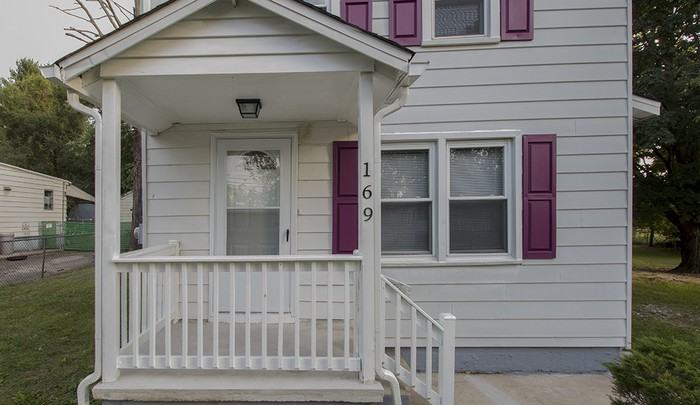 169 Columbia Avenue - Photo 2 of 16