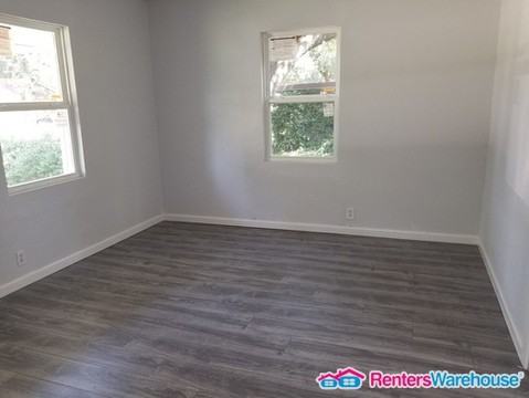 213 Sky Acres Dr - Photo 2 of 5