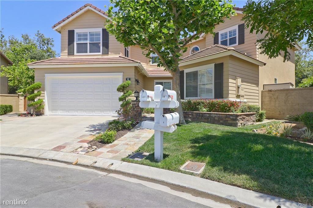 12 Coastal Oak Ln - Photo 2 of 10