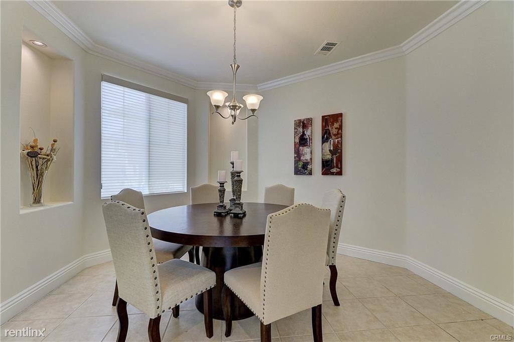 12 Coastal Oak Ln - Photo 3 of 10