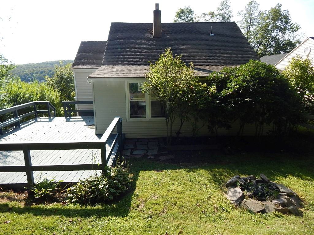 40 Pear Street - Photo 3 of 34