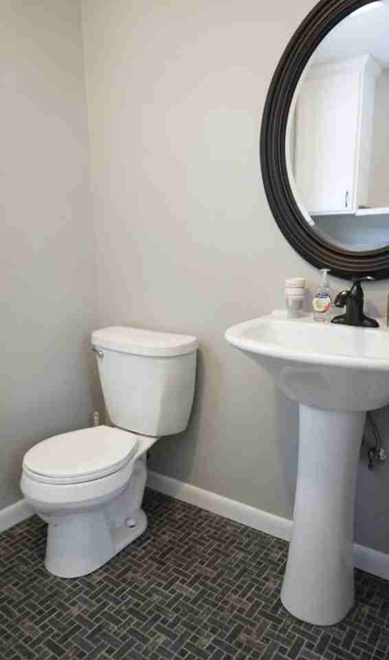 709 N Schmidt Ave - Photo 2 of 22