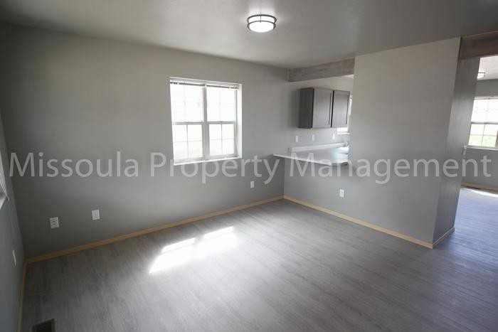 10085 Pelletier Loop #B - Photo 2 of 10