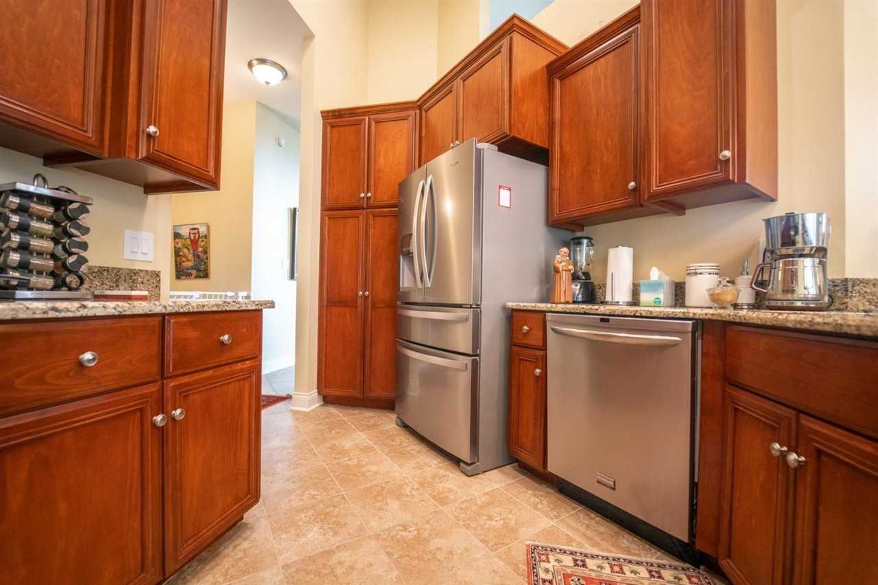 3223 N Briar Leaf Ct - Photo 3 of 18