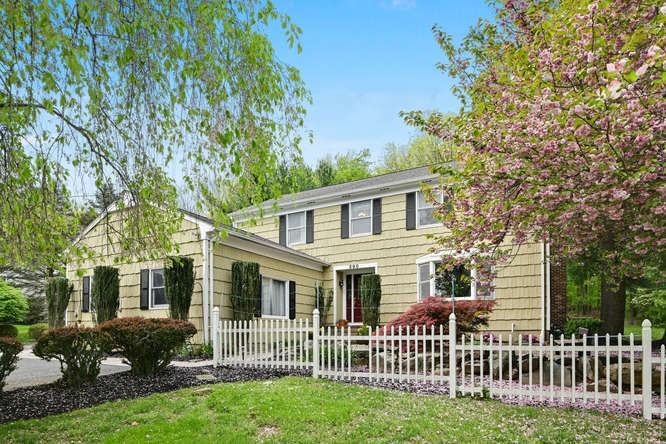 290 Grandview Road - Photo 2 of 39