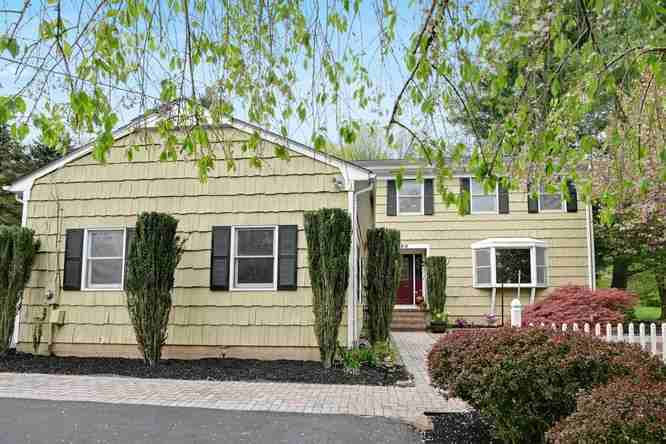 290 Grandview Road - Photo 3 of 39