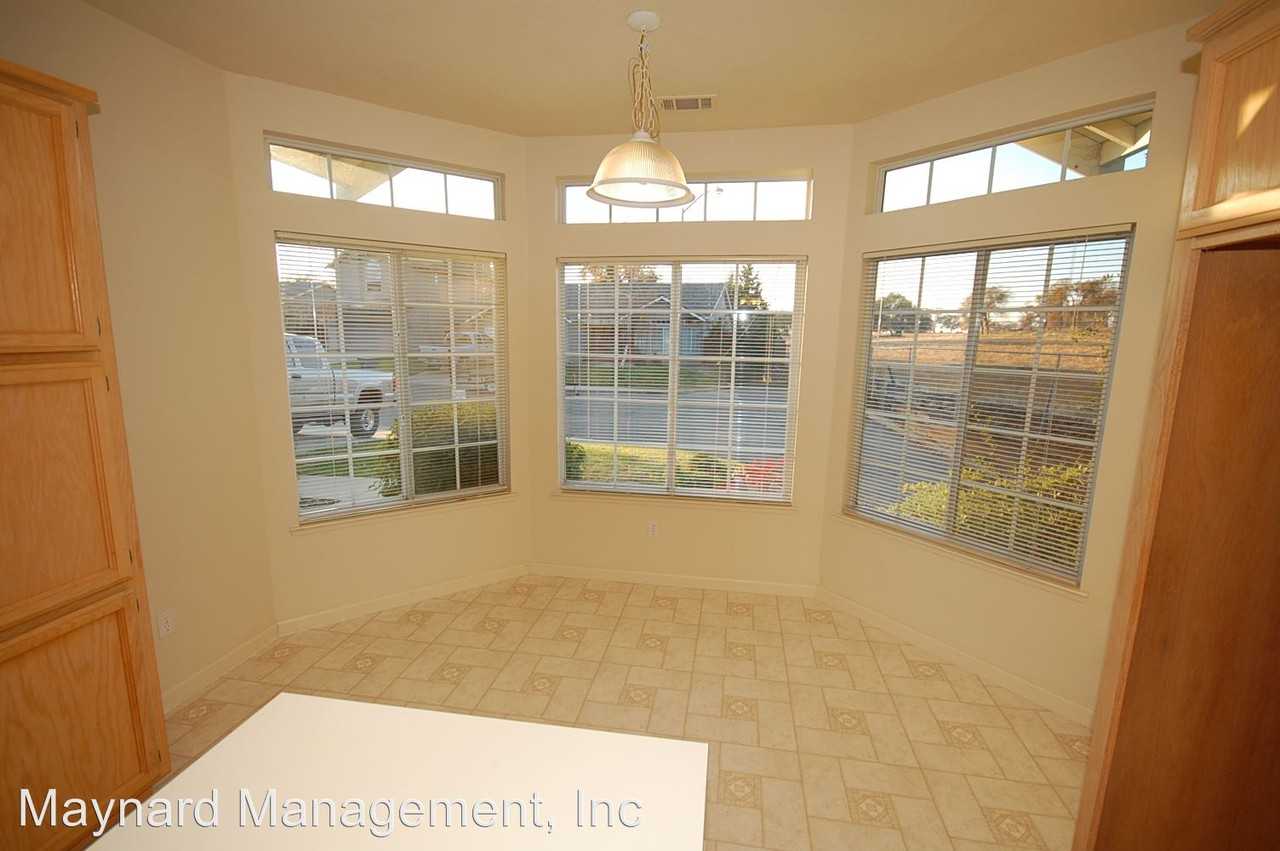 120 Cottage - Photo 3 of 12