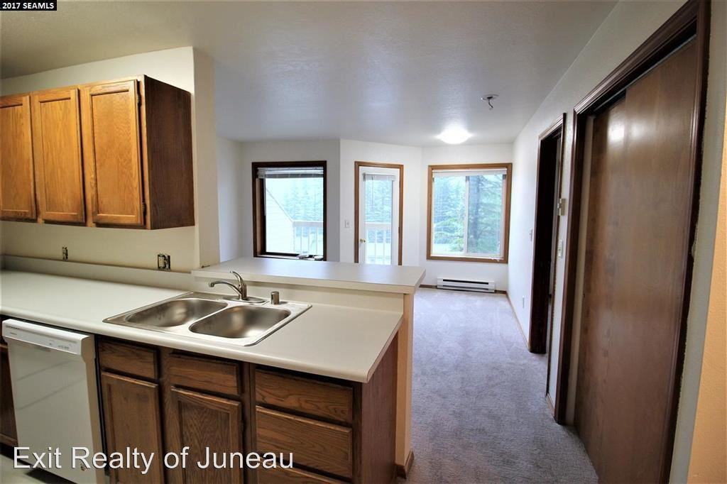 2135 c Crow Hill Dr - Photo 2 of 14