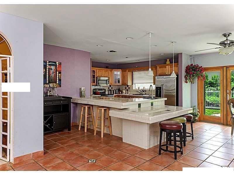 2360 NE 192nd St #2360 - Photo 3 of 9