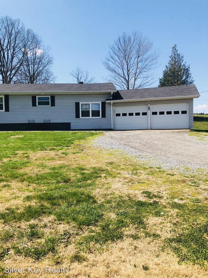 432 County Road 740 - Photo 2 of 21