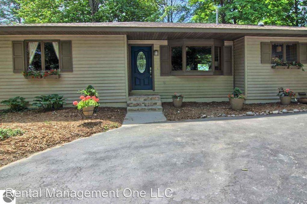 3713 Peninsular Shores Dr - Photo 2 of 18