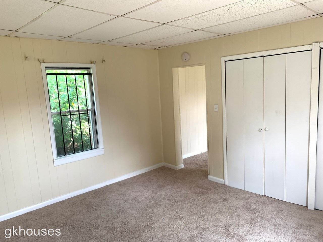 204 5th Ave S - Photo 3 of 8