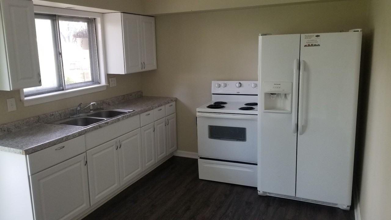 3513 S Kings Hwy - Photo 2 of 14