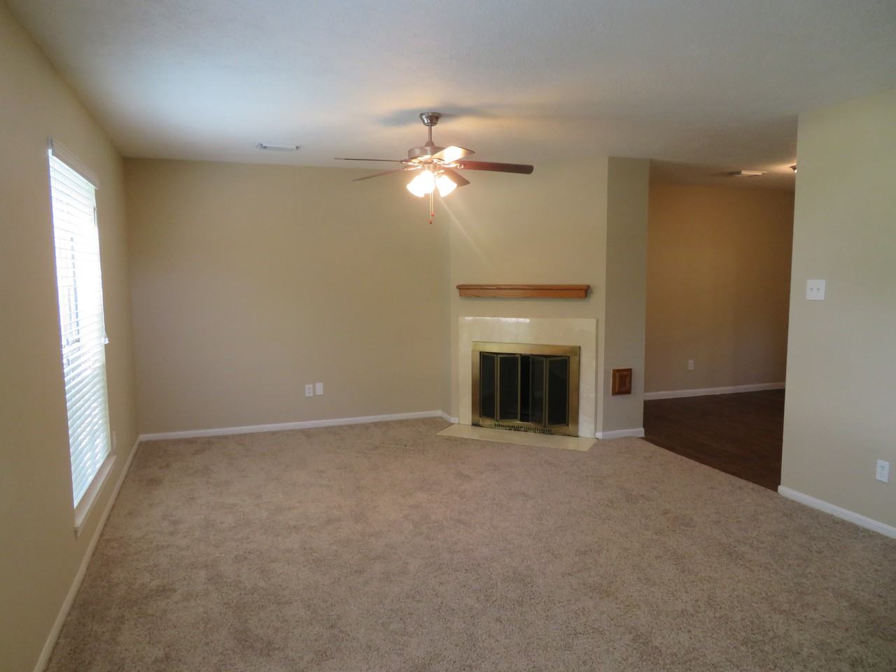 2003 Oneida Ct - Photo 3 of 14