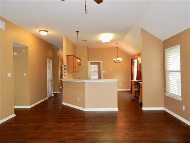 138 Village Commons Blvd - Photo 3 of 35