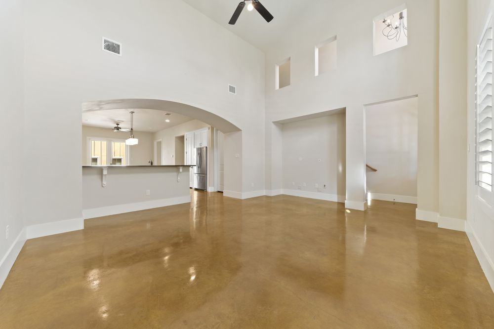 619 Stadtbach St - Photo 2 of 26