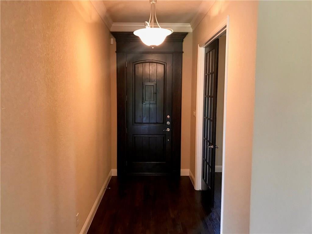 529 Savannah Drive - Photo 2 of 19