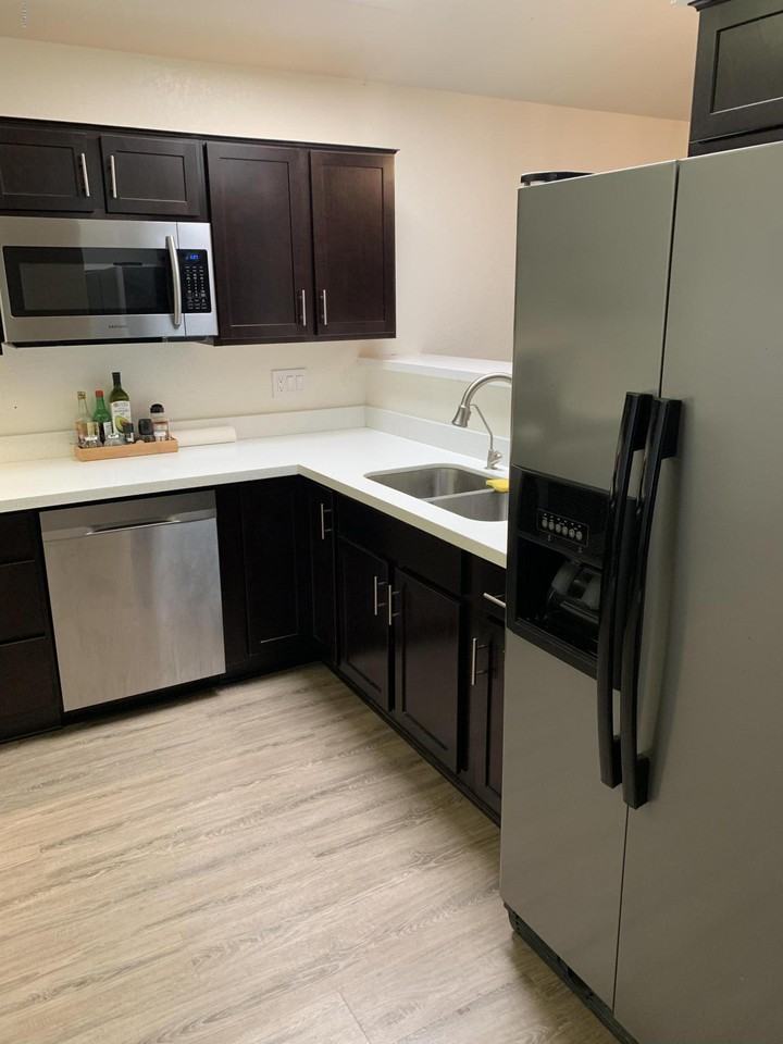 1210 N 87th Street - Photo 3 of 27