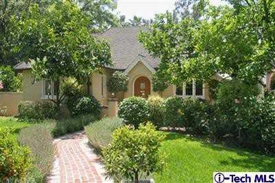 32 Oak Knoll Gardens Drive - Photo 2 of 21