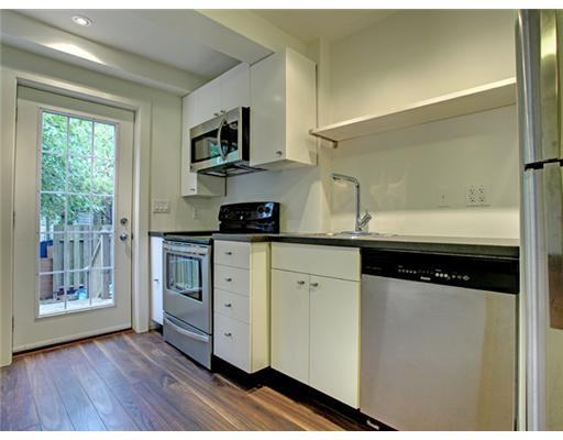 51 Burlington Street West - Photo 3 of 9