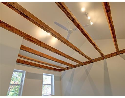 51 Burlington Street West - Photo 6 of 9