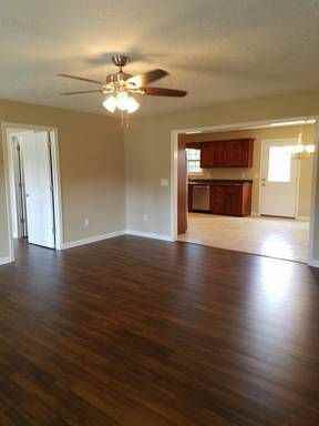 288 Amelia Drive - Photo 3 of 17