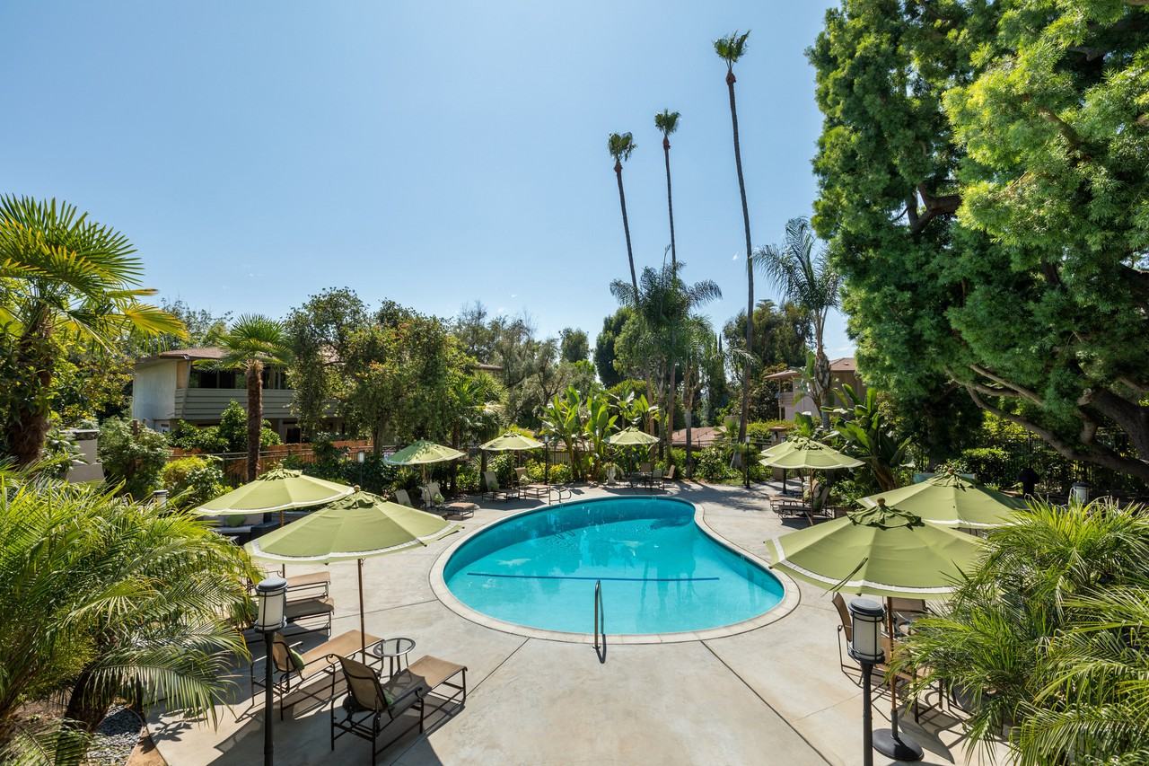 Orange Grove Circle Apartments - Photo 2 of 39