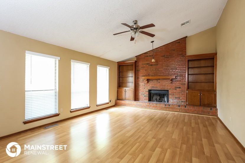 1705 Cimarron Trail - Photo 3 of 16