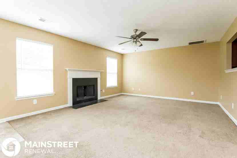 8858 Seneca Rd - Photo 2 of 15
