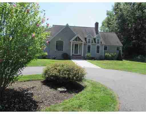 416 Andover St - Photo 2 of 18