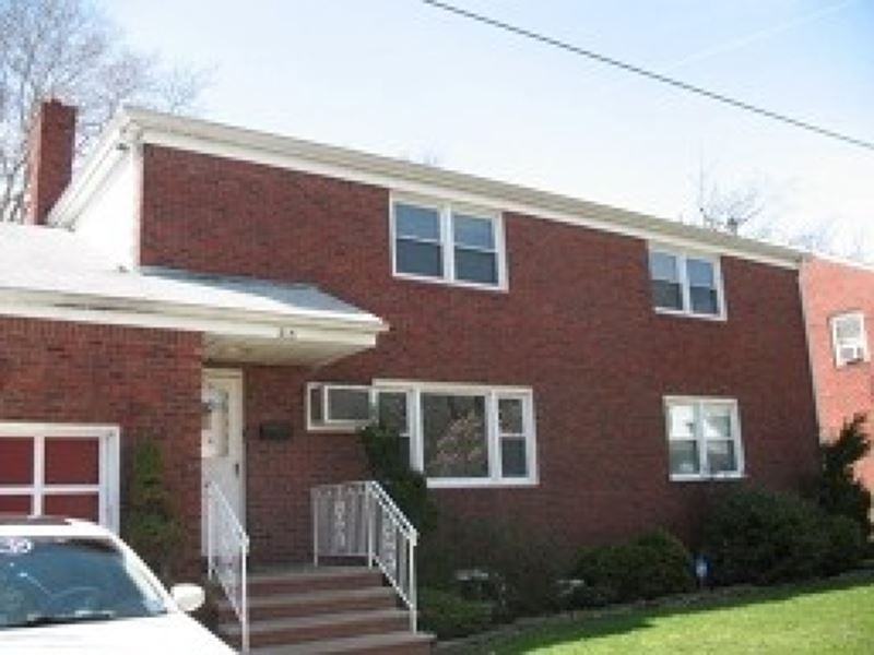 1022 Prospect St - Photo 2 of 13