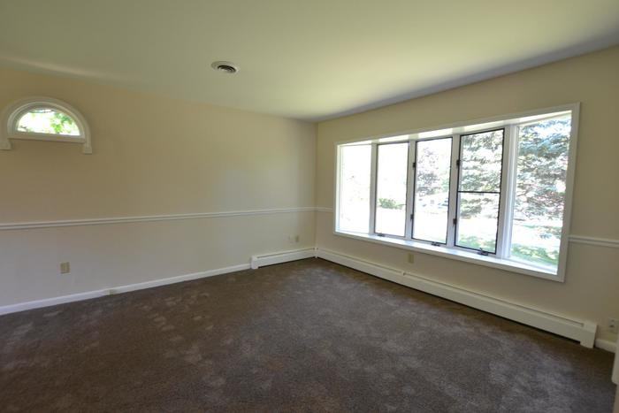 25511 South Parkside Drive - Photo 2 of 12